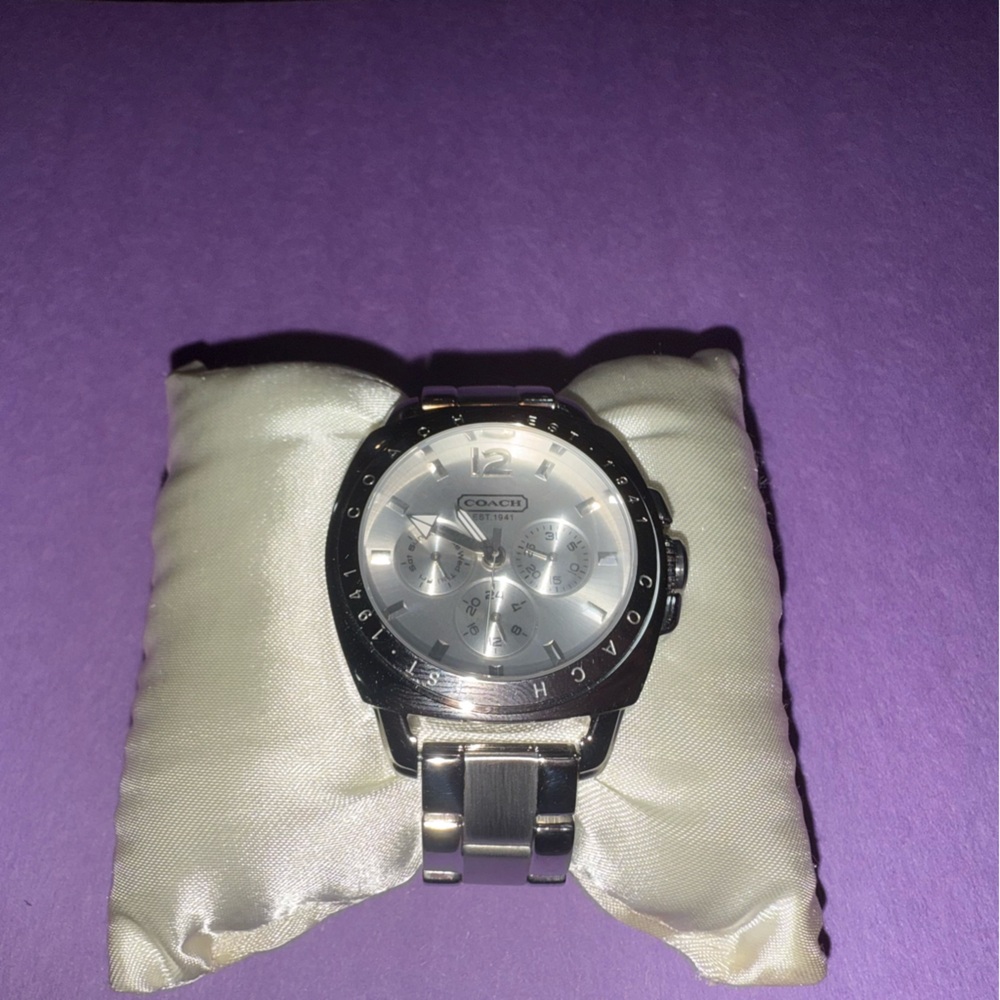 Coach Silver Watch Timeless Elegance - Picture 7 of 7